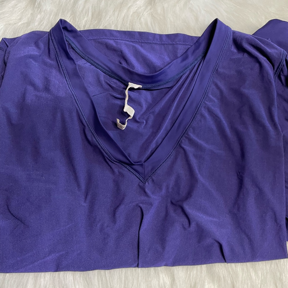 Lululemon purple mesh v-neck long sleeve shirt